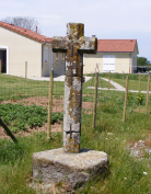 La Croix Saint Pierre symbole de la nouvelle paroisse